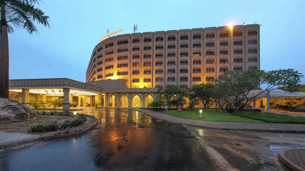 Dar es Salam Serena Hotel ( Bed & Breakfast ) 7 09f6d3d5793944fdbb8a45eb38217f10 LARGE d47b1ca5712f24215e54c04c0141330e