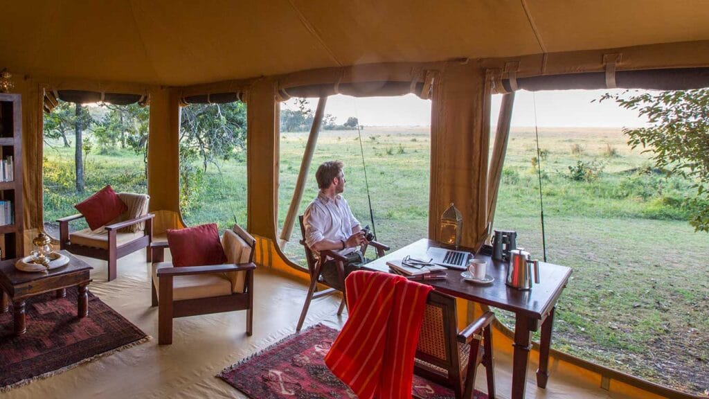 Spleandor and Wilderness Safari. 43 Elephant Pepper Camp accommodation main areas library lounge