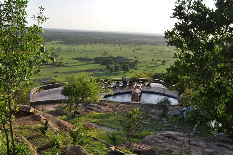 5 nights/6 days Ngorongoro/Lobo/Serengeti/Ndutu/Manyara 4 Lobo 3