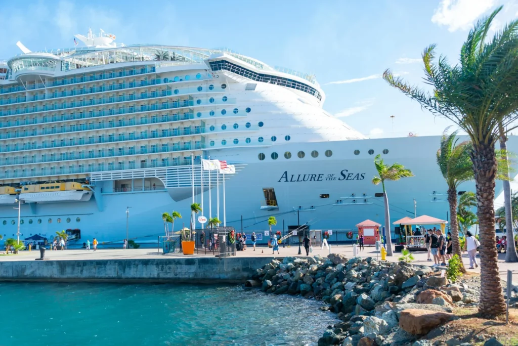 Cruiseships In Mombasa 10 pexels diego f parra 33199 3663915 scaled 1